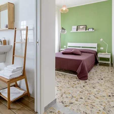 Scaloni فندق مبيت وإفطار أغروبولي